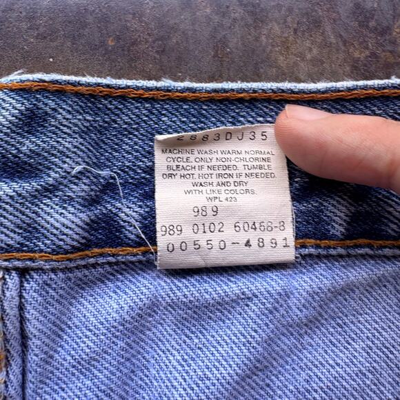 Vintage Y2K Levis‎ Cut off Jorts - Picture 3 of 6